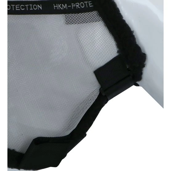 HKM Fliegenschutzmaske Mit Nüsternschutz Zum Abkletten Silber/Schwarz 6 HKM Fliegenschutzmaske Mit Nüsternschutz Zum Abkletten Silber/Schwarz – Bild 4