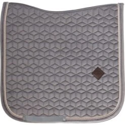 Kentucky Horsewear Kentucky Schabracke Basic Fluwelen Dressur Beige Warmblut 32 Kentucky Horsewear Kentucky Schabracke Basic Fluwelen Dressur Beige Warmblut -Geschäft für Reitsportbedarf agradi 44943655 1.8aac02