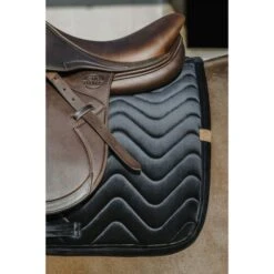 EQUITHÈME Schabracke Glossy Vielseitig Altrosa Warmblut -Geschäft für Reitsportbedarf ekkia z08296 204 761 002 det1.0ff296