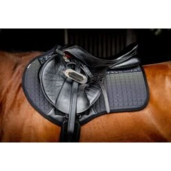 Horseware Schabracke Comfort Tech Springen Weiß Vollblut/Warmblut -Geschäft für Reitsportbedarf hw dahtlc k000 horseware tech comfort pad 4.aa2b45