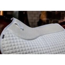 Horseware Schabracke Comfort Tech Springen Weiß Vollblut/Warmblut -Geschäft für Reitsportbedarf hw dahtlc w000 horseware tech comfort pad 5.f902b1