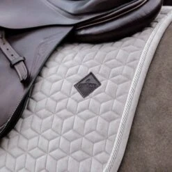 Kentucky Horsewear Kentucky Schabracke Basic Fluwelen Springen Schwarz Warmblut -Geschäft für Reitsportbedarf kentucky 42589 32 sj 4.edf443