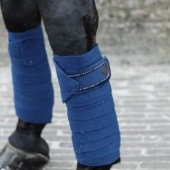 Kentucky Horsewear Kentucky Bandagen Polar Fleece Velvet Pearls Pine Green Warmblut -Geschäft für Reitsportbedarf kentucky bandages polar fleece velvet pearls navy.196496