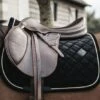Kentucky Horsewear Kentucky Springsatteldecke Corduroy Schwarz Warmblut -Geschäft für Reitsportbedarf kentucky spring zadeldekje corduroy zwart.89af23