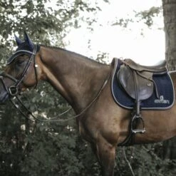 Kentucky Horsewear Kentucky Springsatteldecke Fishbone Leder Schwarz Warmblut -Geschäft für Reitsportbedarf kentucky spring zadeldekje fishbone leather navy 2.9ef816