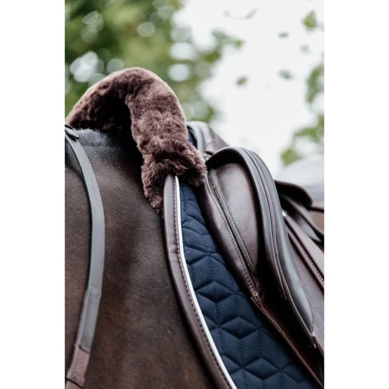 Kentucky Horsewear Kentucky Horse Schabracke Skin Friendly Springen Navy Warmblut 4 Kentucky Horsewear Kentucky Horse Schabracke Skin Friendly Springen Navy Warmblut – Bild 2