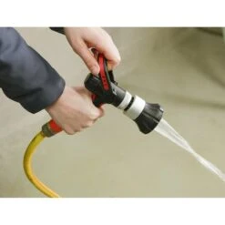 Kerbl Waschbrause Super Jet Schwarz/Rot -Geschäft für Reitsportbedarf kerbl 1518713mood02.2ed17e