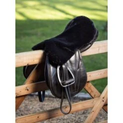 LeMieux Seat Saver Simuwool Naturell 17 LeMieux Seat Saver Simuwool Naturell -Geschäft für Reitsportbedarf lemieux 3n6a8509 copy.7a279e