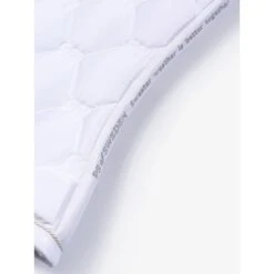 PS Of Sweden Schabracke Stardust Springen Weiß -Geschäft für Reitsportbedarf ps satin white glittter white quote 1465 1500x2000.227c08